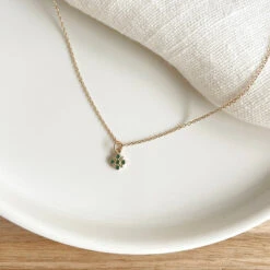 Collier "Etincelle" Vert Plaqué Or