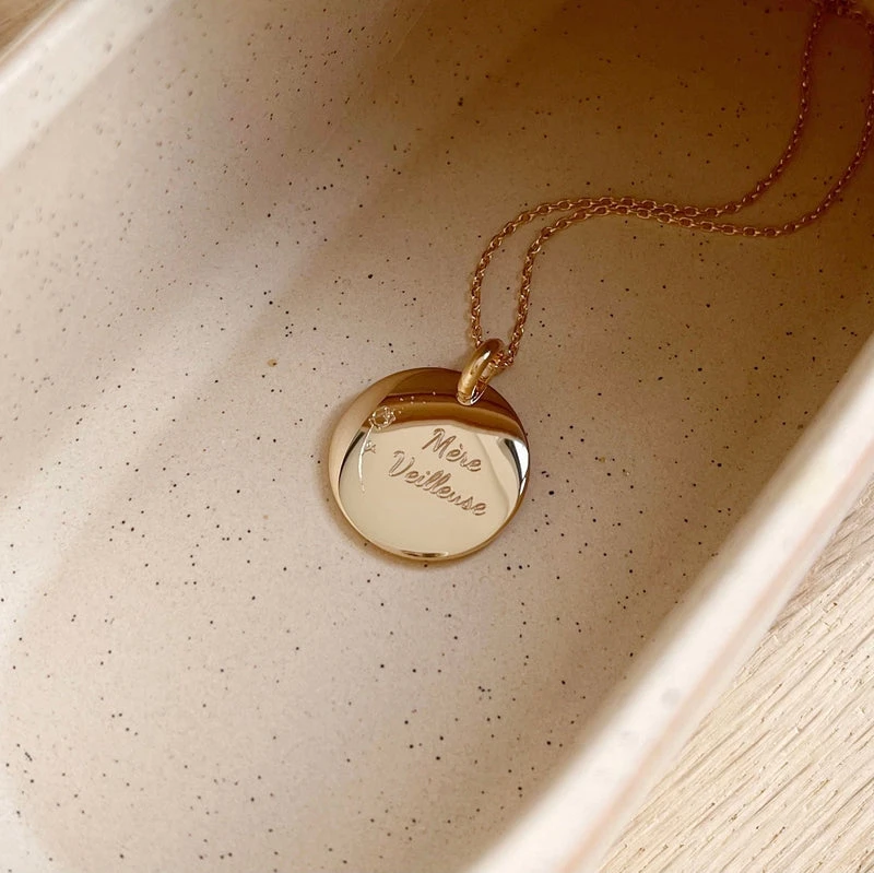 Collier "Mère Veilleuse" Plaqué Or – Image 2